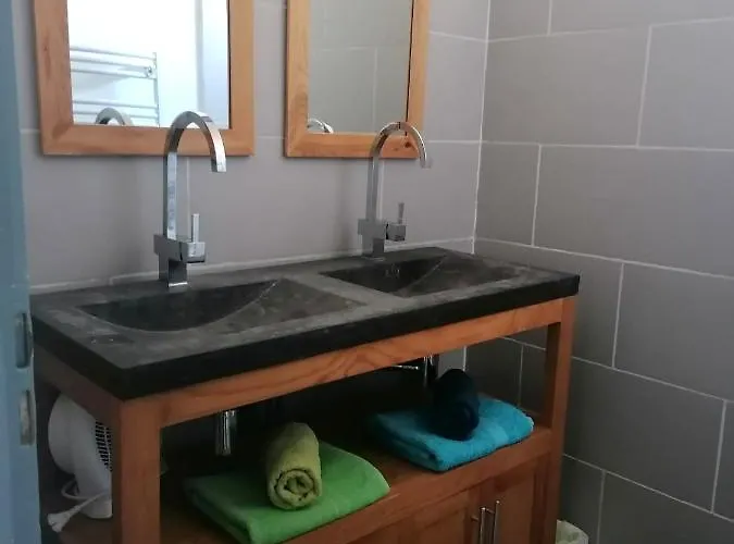 Ferienhaus La Maison Du Soleil & Du Sourire Nîmes